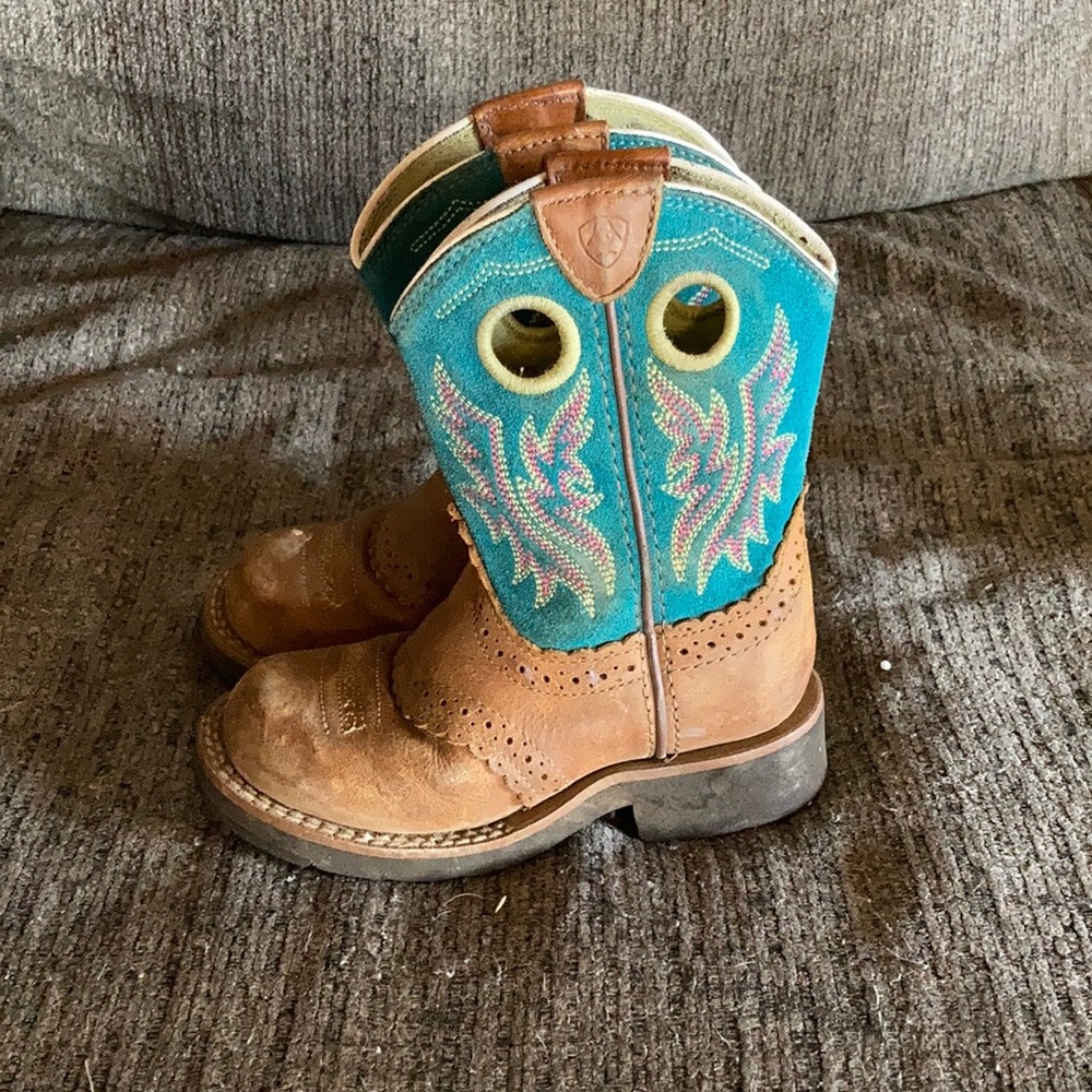 Toddler ariat boots